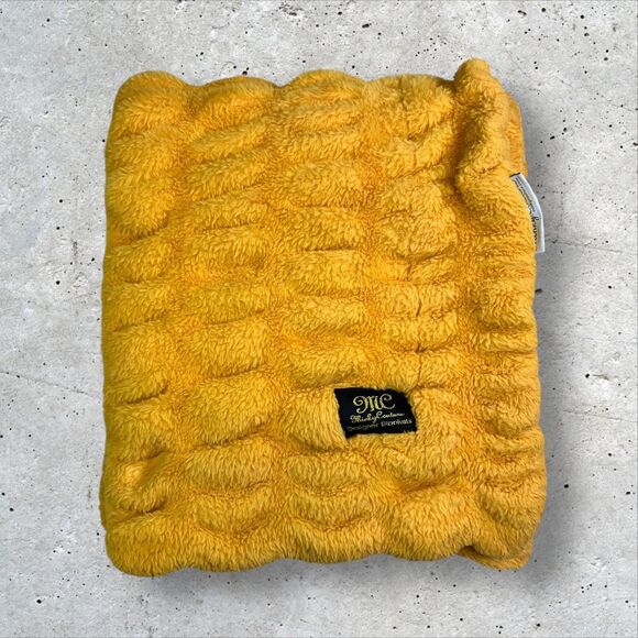 Minky Couture Yellow Gold Wavy Plush Baby Infant Stroller Blanket 34x28 - Picture 1 of 4